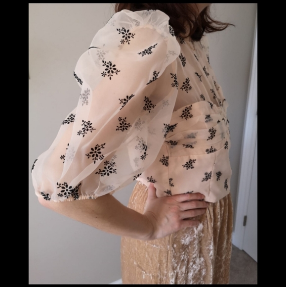 Zara blouse - Picture 4 of 4